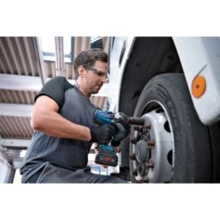 Bosch Professional 18 V Akku-Drehschlagschrauber GDS 18V-1000 C Solo -Elektrowerkzeug Geschäft 605679 3058 03