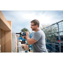 Bosch Professional 18 V Akku-Drehschlagschrauber GDS 18V-1000 C Solo -Elektrowerkzeug Geschäft 605679 3058 04