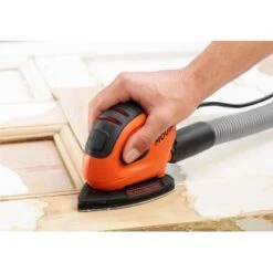 Black & Decker Black+Decker Dreieckschleifer BEW230K Mouse® 12 Black & Decker Black+Decker Dreieckschleifer BEW230K Mouse® -Elektrowerkzeug Geschäft 760743 2012 BEW230KQS 05