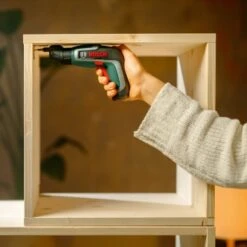 Bosch Akkuschrauber IXO 7 Set Inkl. Akku, Ladekabel, Box & Aufsätze -Elektrowerkzeug Geschäft 9600271 A 08